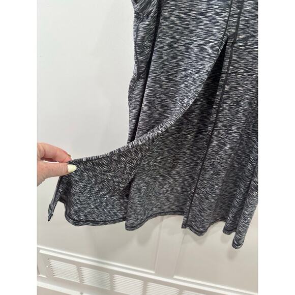 Lululemon Split Back Tank Top Size 8 - Picture 4 of 5